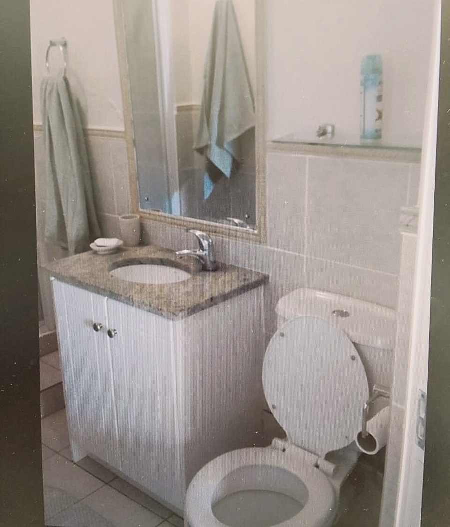 To Let 2 Bedroom Property for Rent in Strand Central Western Cape